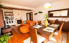 Casa Da Torre Com Garagem Gratuito
